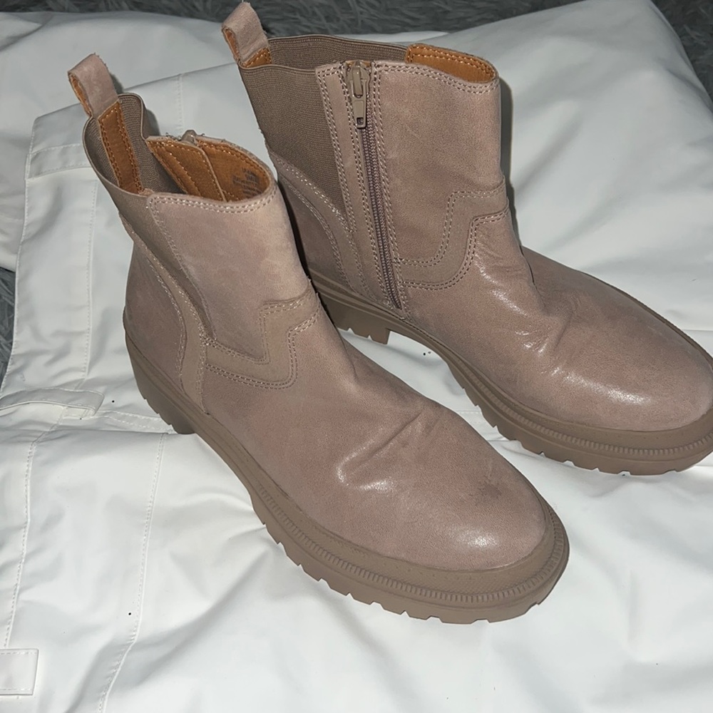 Lucky Brand Lug Sole Boot